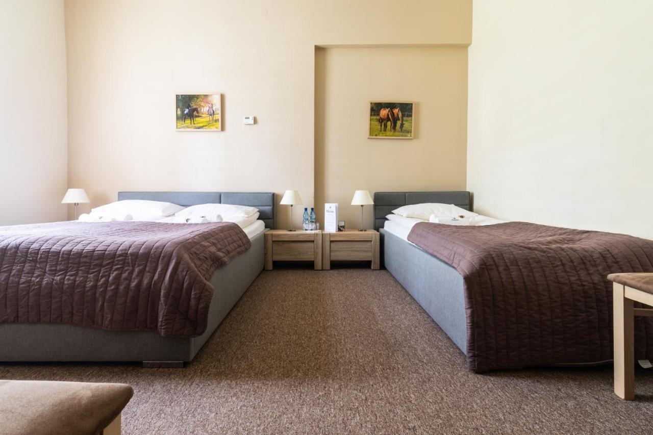 Dworzysko Hotel Szczawno-Zdroj Luaran gambar
