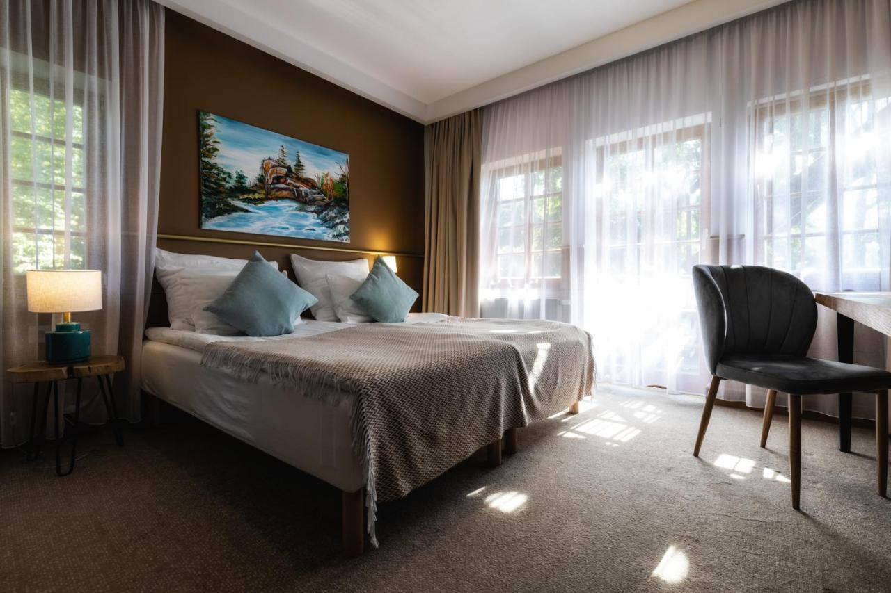 Dworzysko Hotel Szczawno-Zdroj Luaran gambar