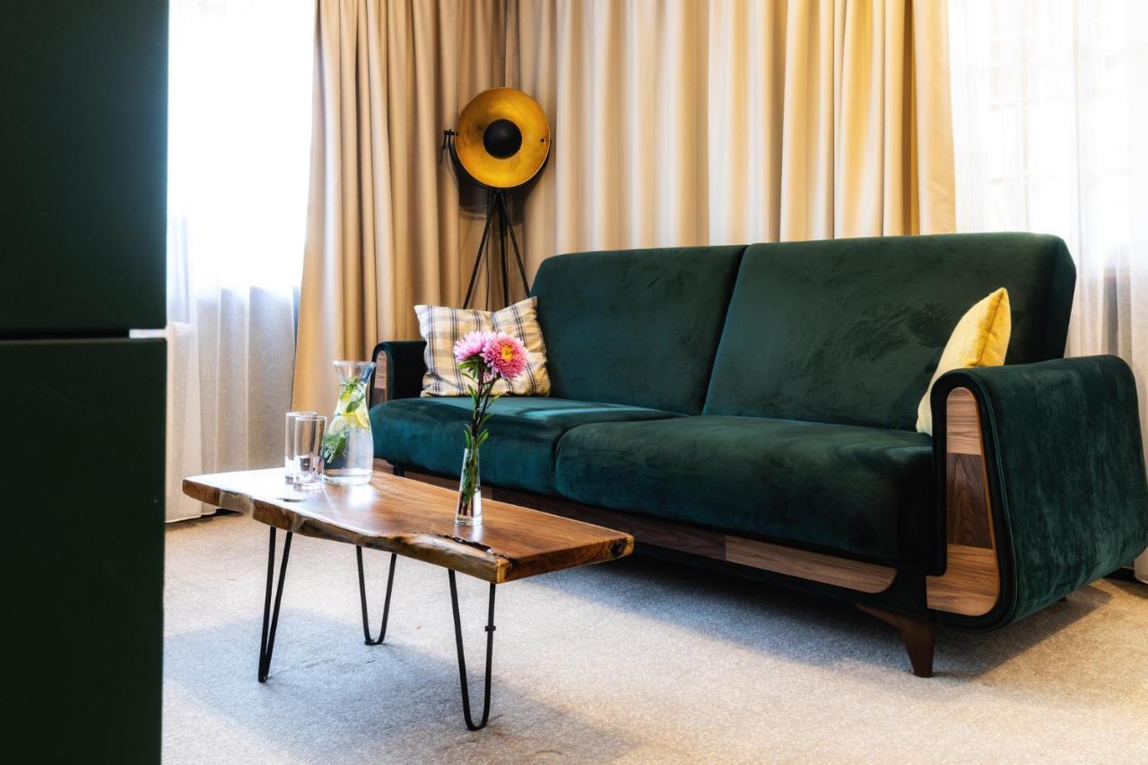 Dworzysko Hotel Szczawno-Zdroj Luaran gambar