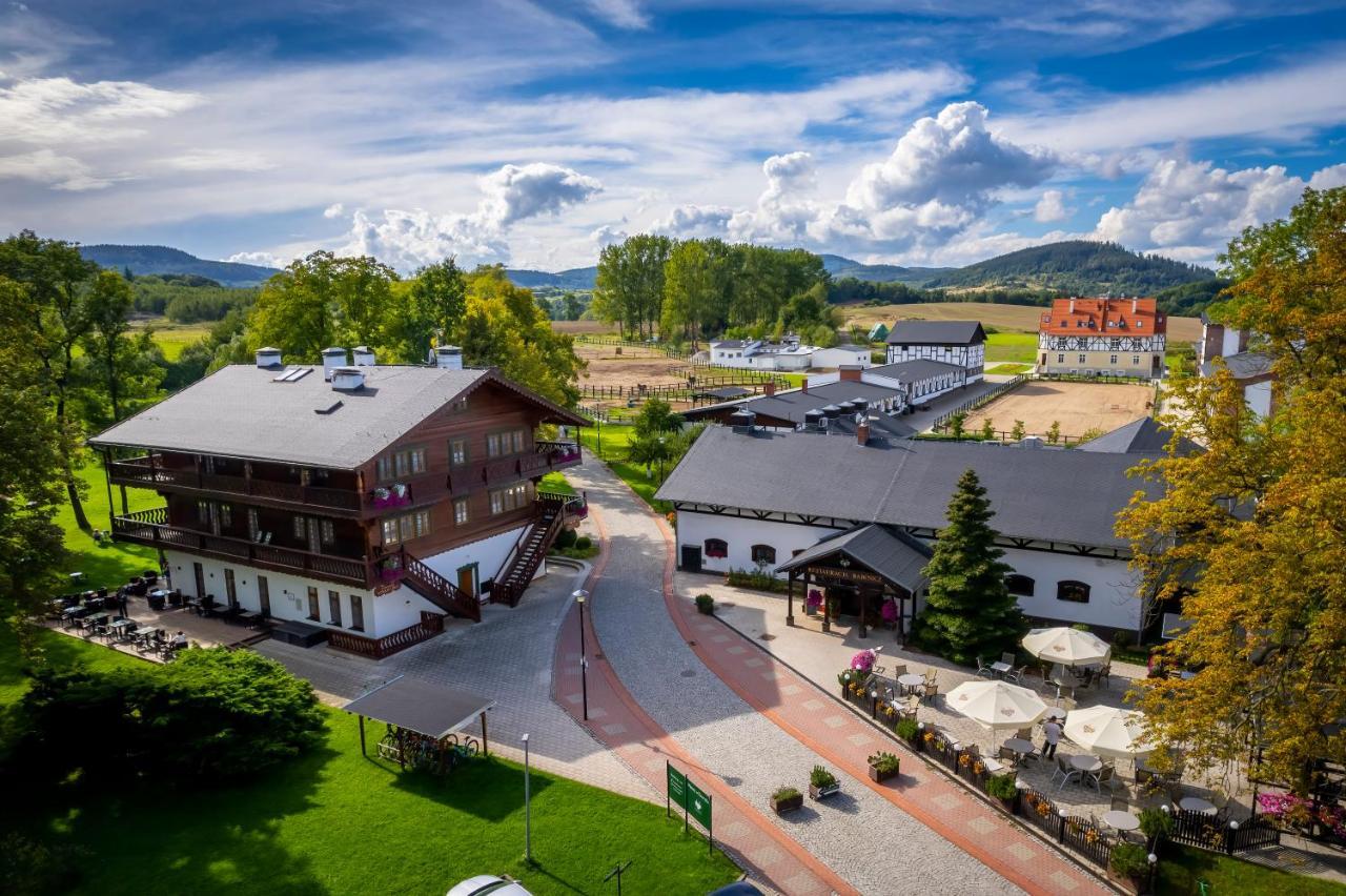 Dworzysko Hotel Szczawno-Zdroj Luaran gambar